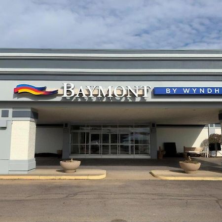 Baymont Inn & Suites Marietta Buitenkant foto