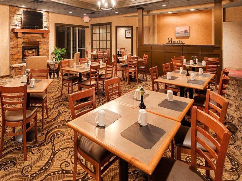 Baymont Inn & Suites Marietta Buitenkant foto