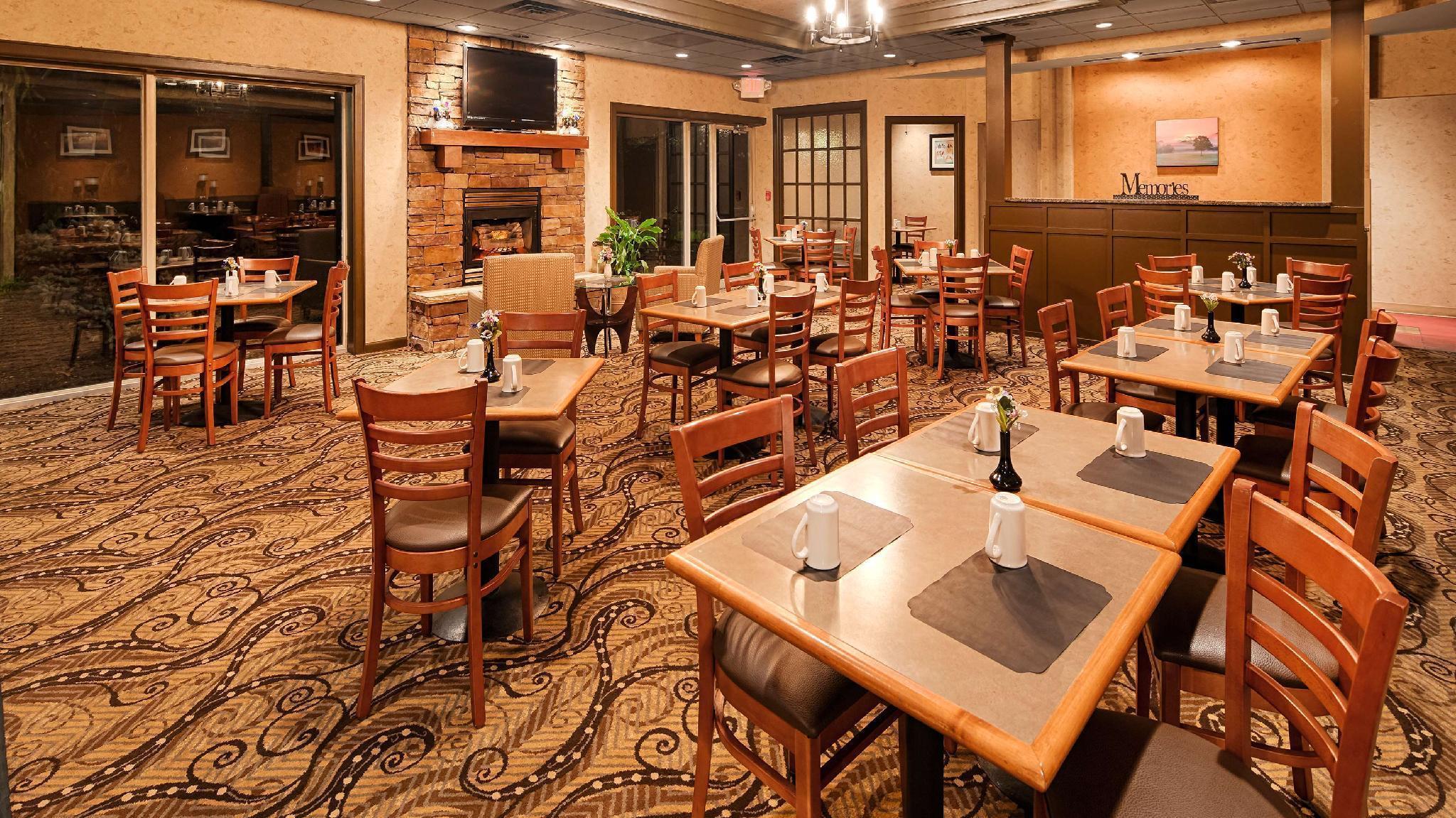 Baymont Inn & Suites Marietta Buitenkant foto