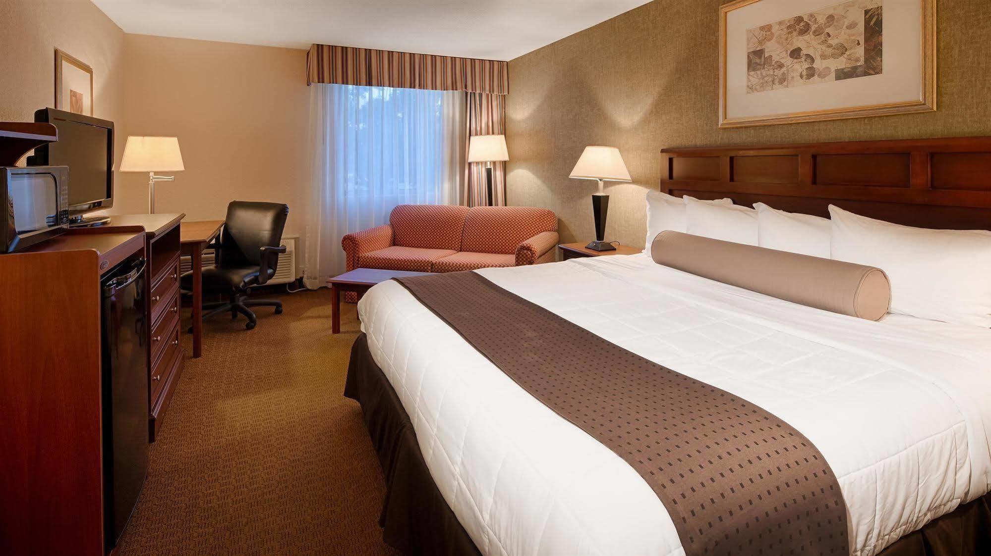 Baymont Inn & Suites Marietta Buitenkant foto